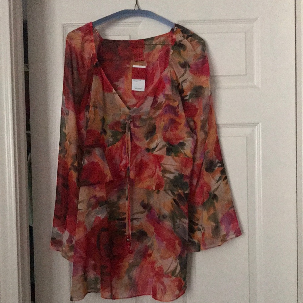 NWT-multi-color blouse